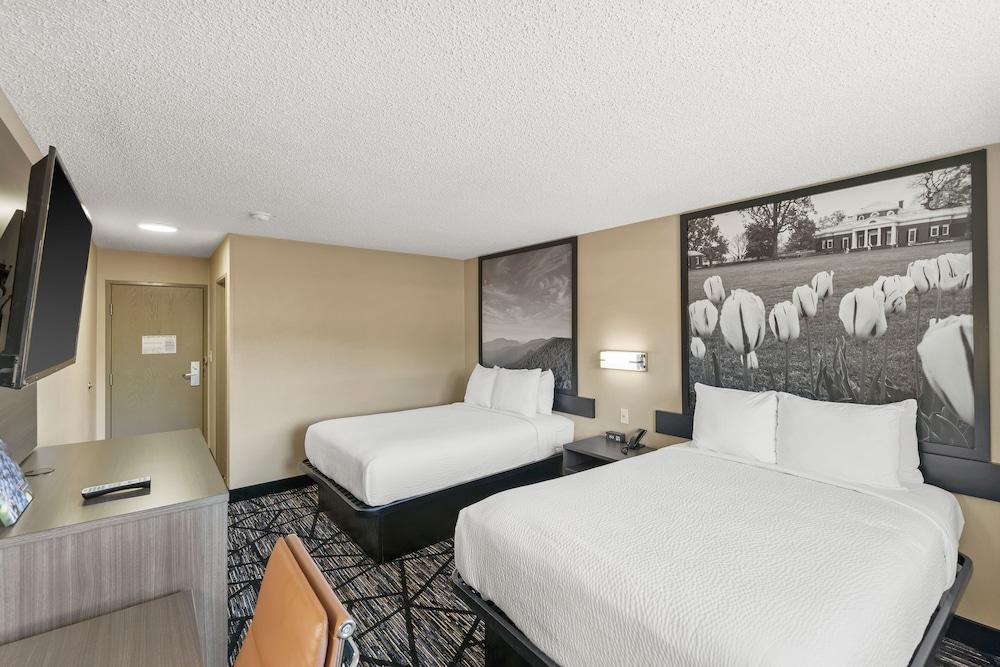 Super 8 By Wyndham Charlottesville Dış mekan fotoğraf